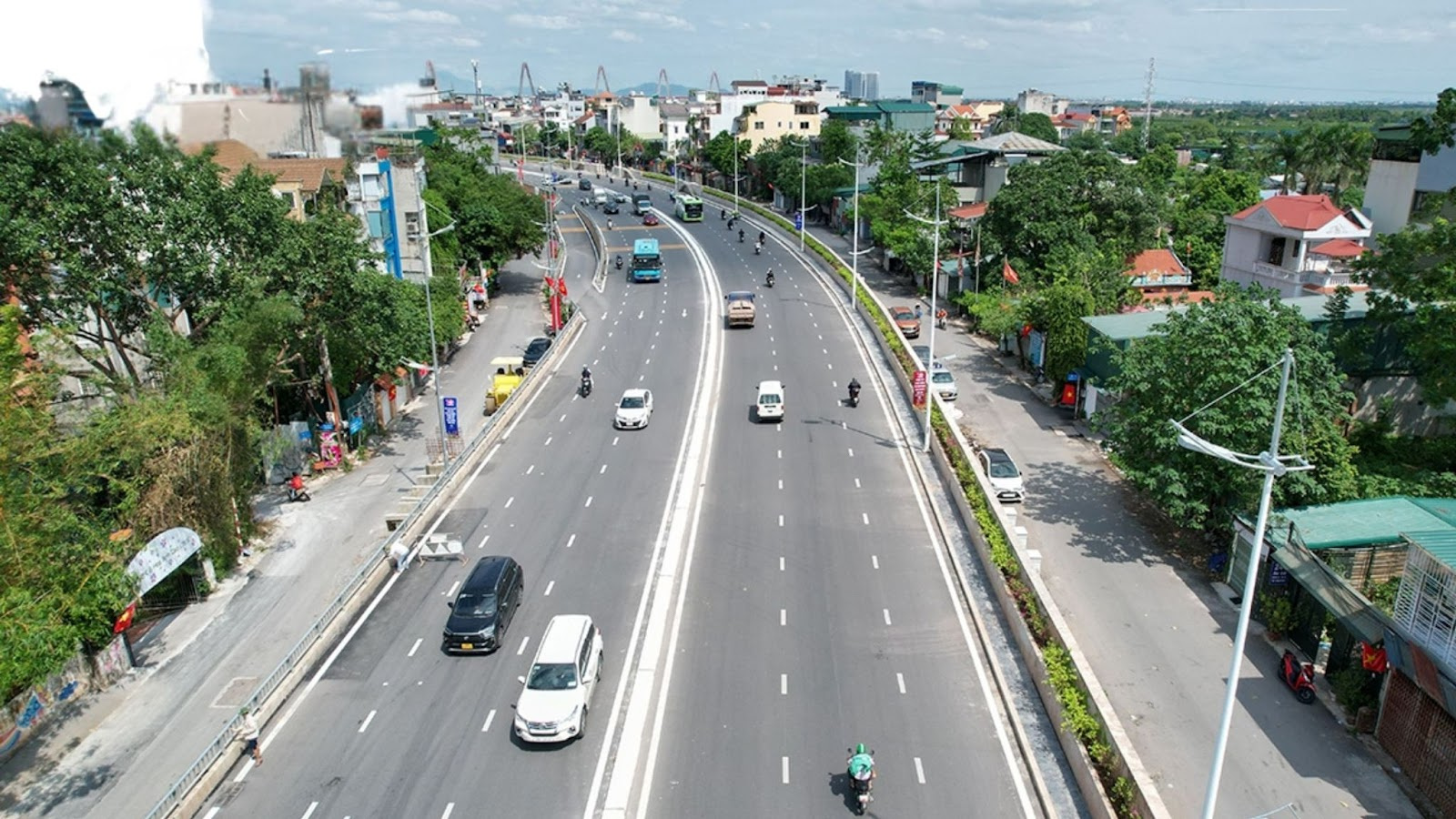 Cấu trúc này chạy dọc tuyến Yên Phụ - Nghi Tàm và tạo sự thuận tiện cho giao thông
